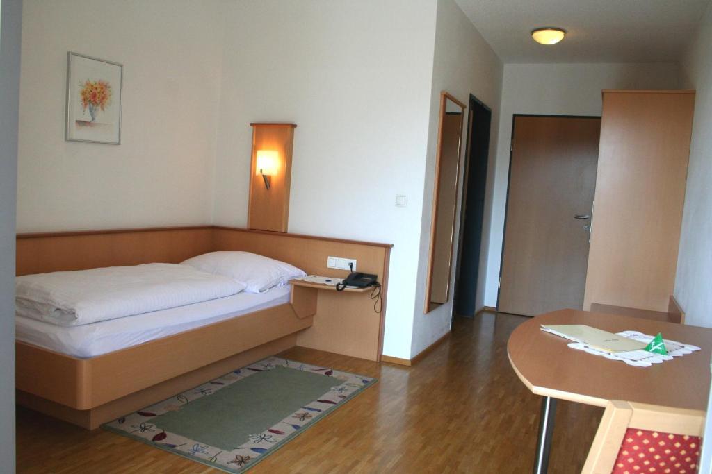 Hotel Cafe Lorenz Hohenems Ruang foto
